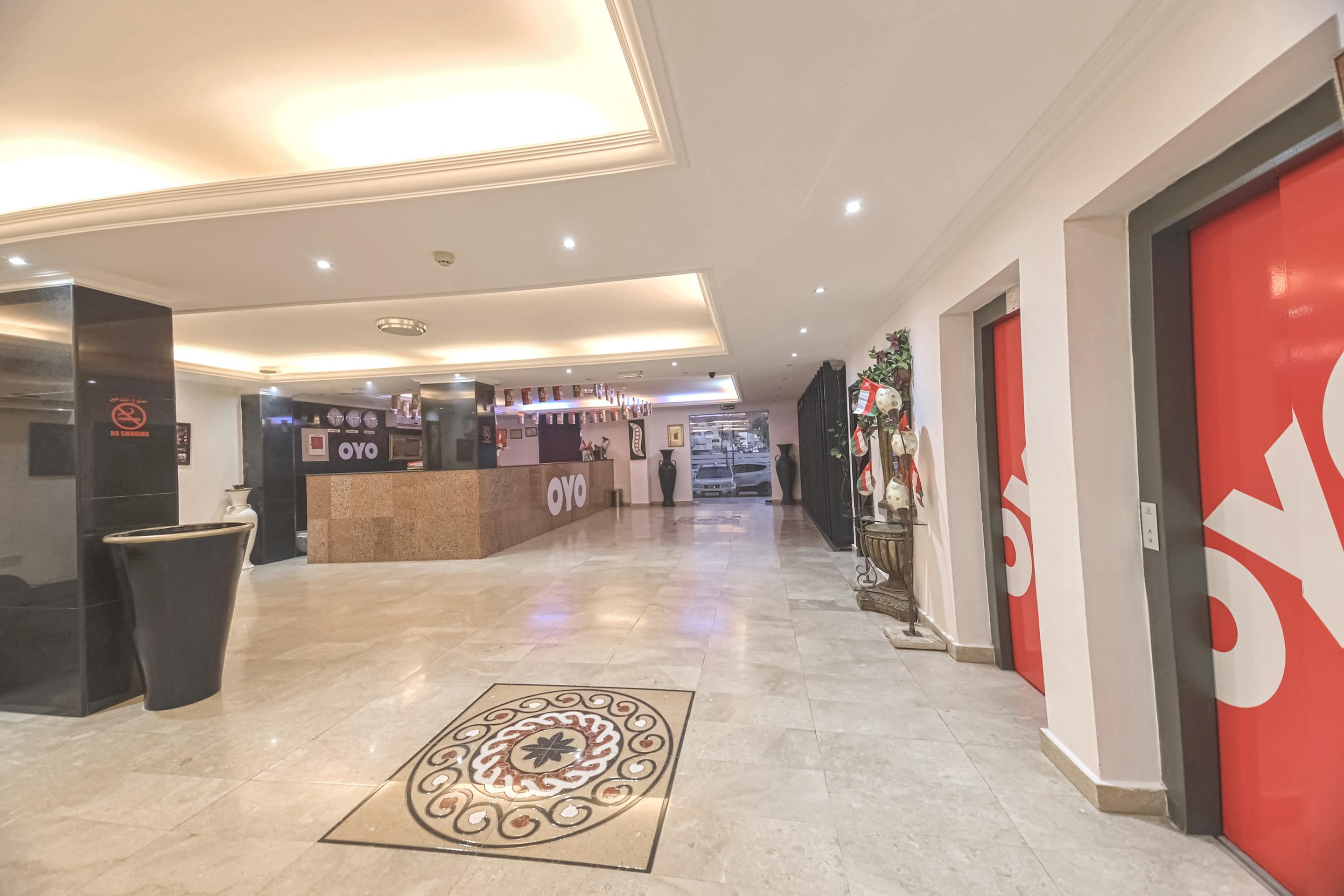 Majestic Hotel Wādī Kabīr Екстериор снимка