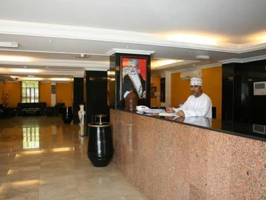 Majestic Hotel Wādī Kabīr Екстериор снимка